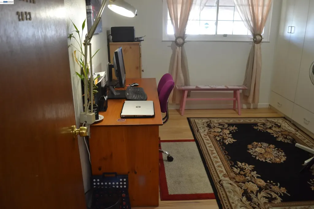 27093 Lemay Way Hayward CA 94544