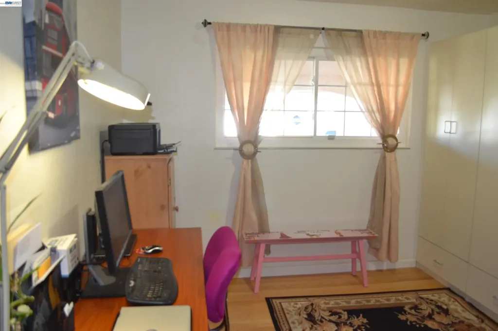 27093 Lemay Way Hayward CA 94544