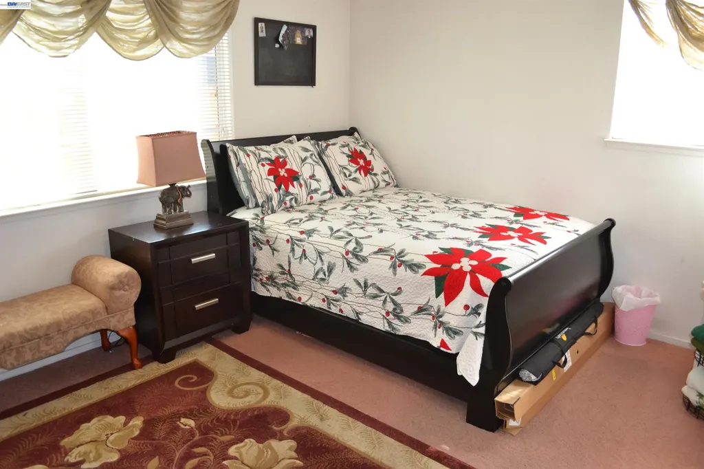 27093 Lemay Way Hayward CA 94544