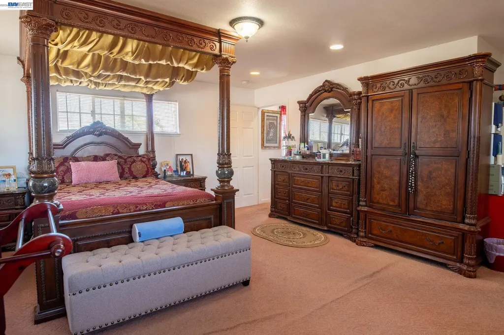 27093 Lemay Way Hayward CA 94544
