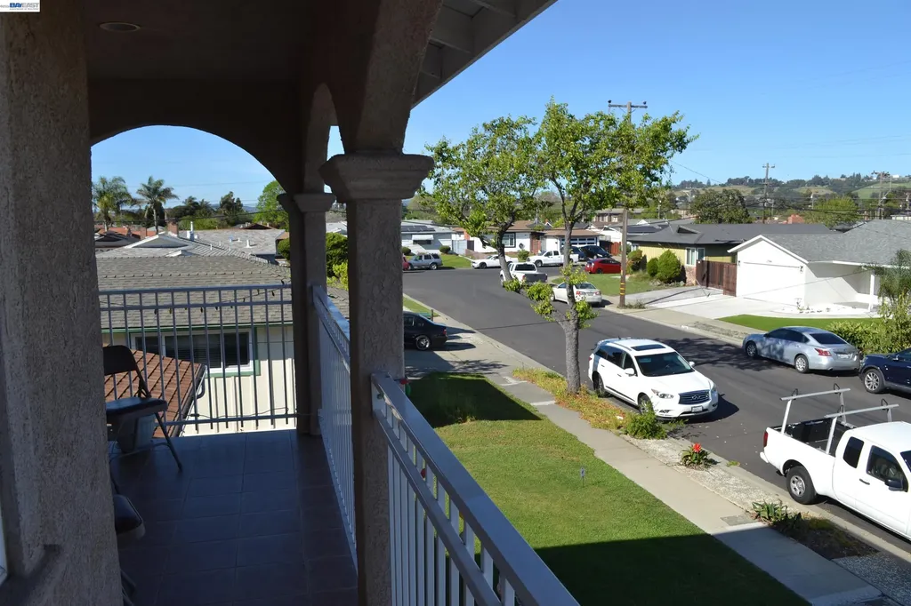 27093 Lemay Way Hayward CA 94544