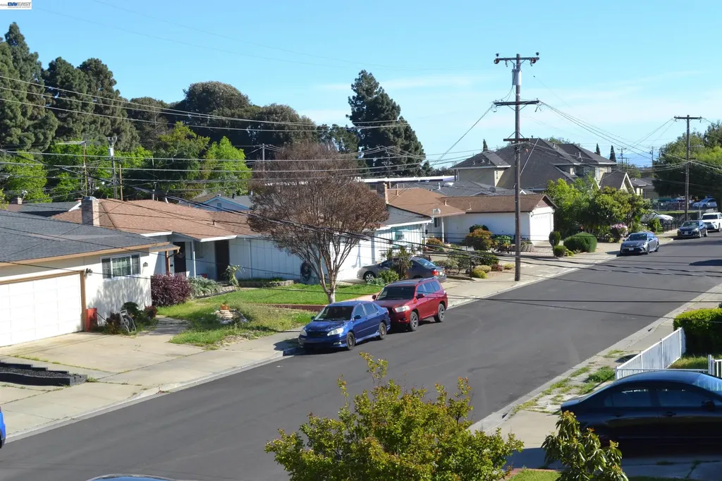 27093 Lemay Way Hayward CA 94544