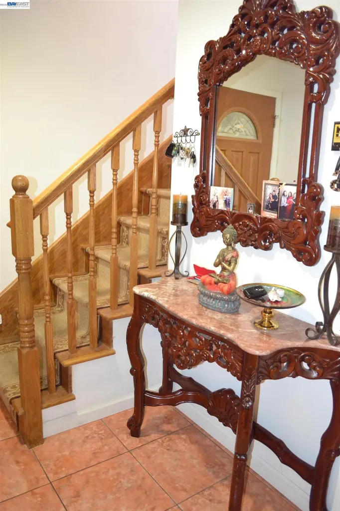 27093 Lemay Way Hayward CA 94544