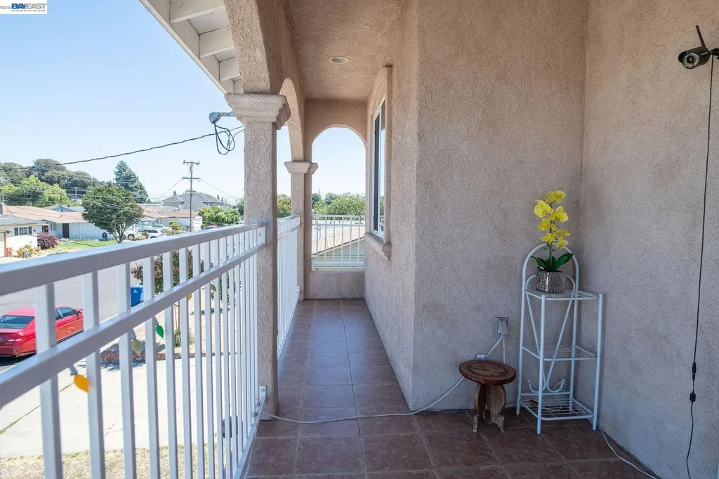 27093 Lemay Way Hayward CA 94544