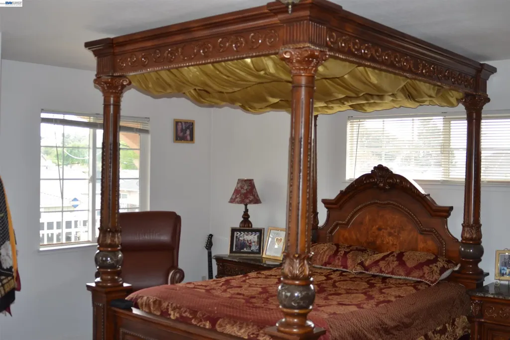 27093 Lemay Way Hayward CA 94544