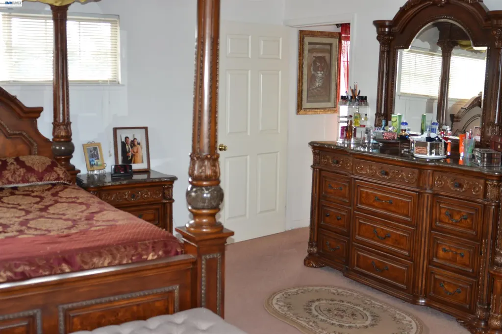 27093 Lemay Way Hayward CA 94544