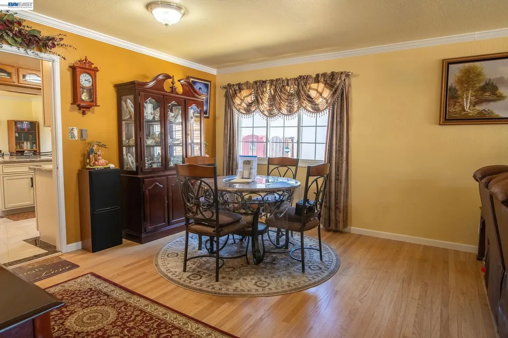 27093 Lemay Way Hayward CA 94544