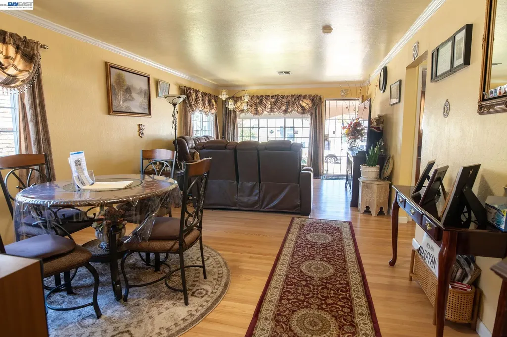 27093 Lemay Way Hayward CA 94544