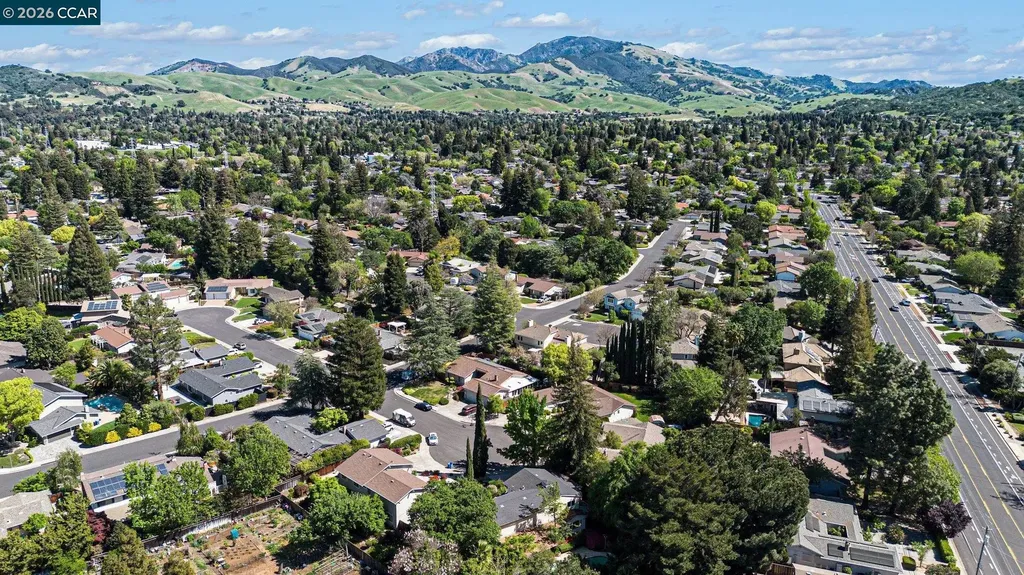 2030 Clearview Court Walnut Creek CA 94598