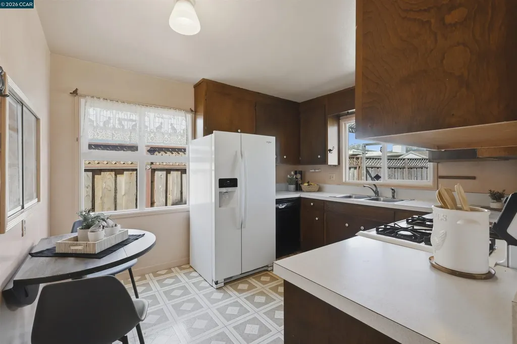 17930 Via Toledo San Lorenzo CA 94580