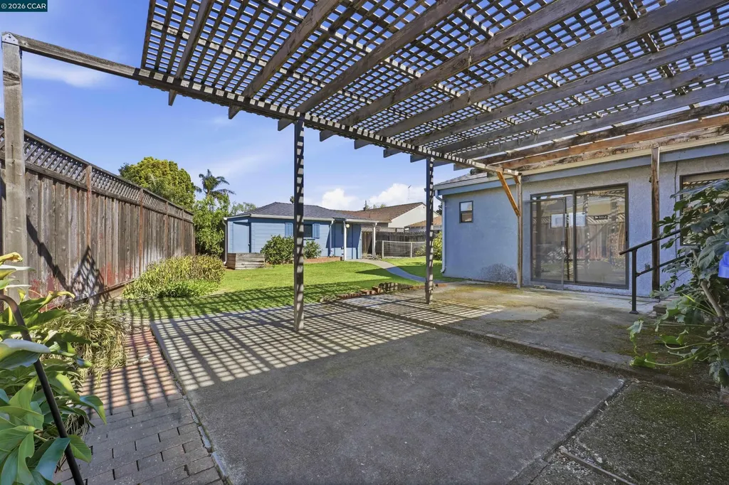 17930 Via Toledo San Lorenzo CA 94580