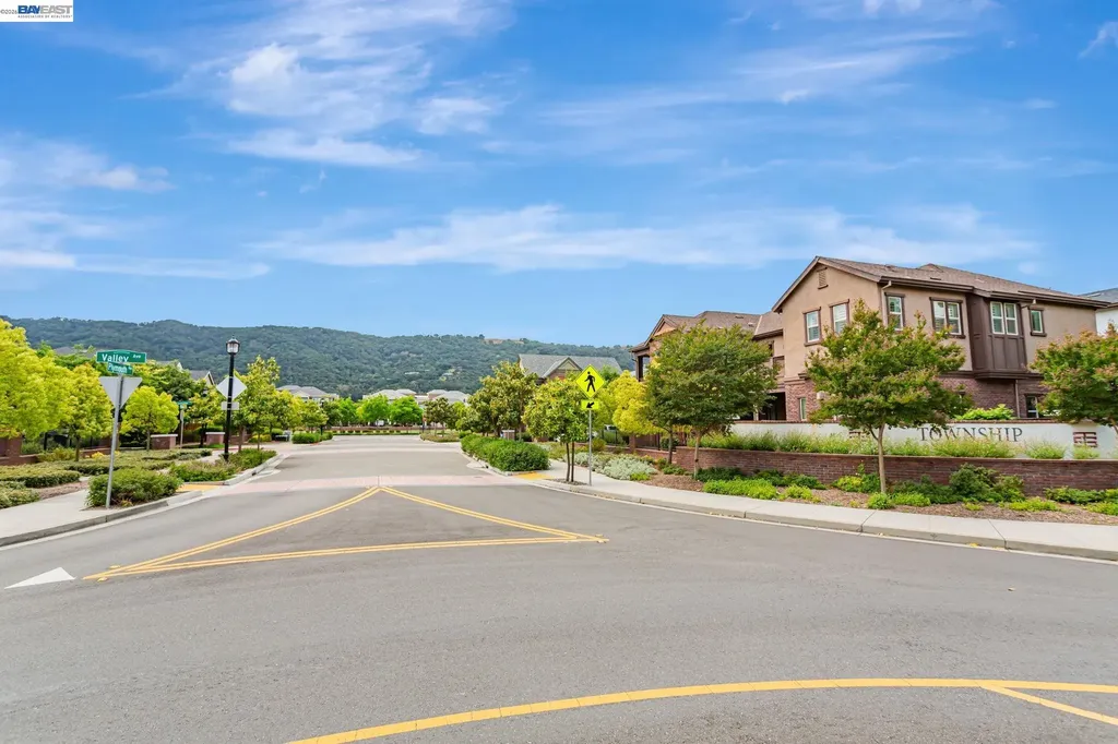 1380 Brookline Loop Pleasanton CA 94566