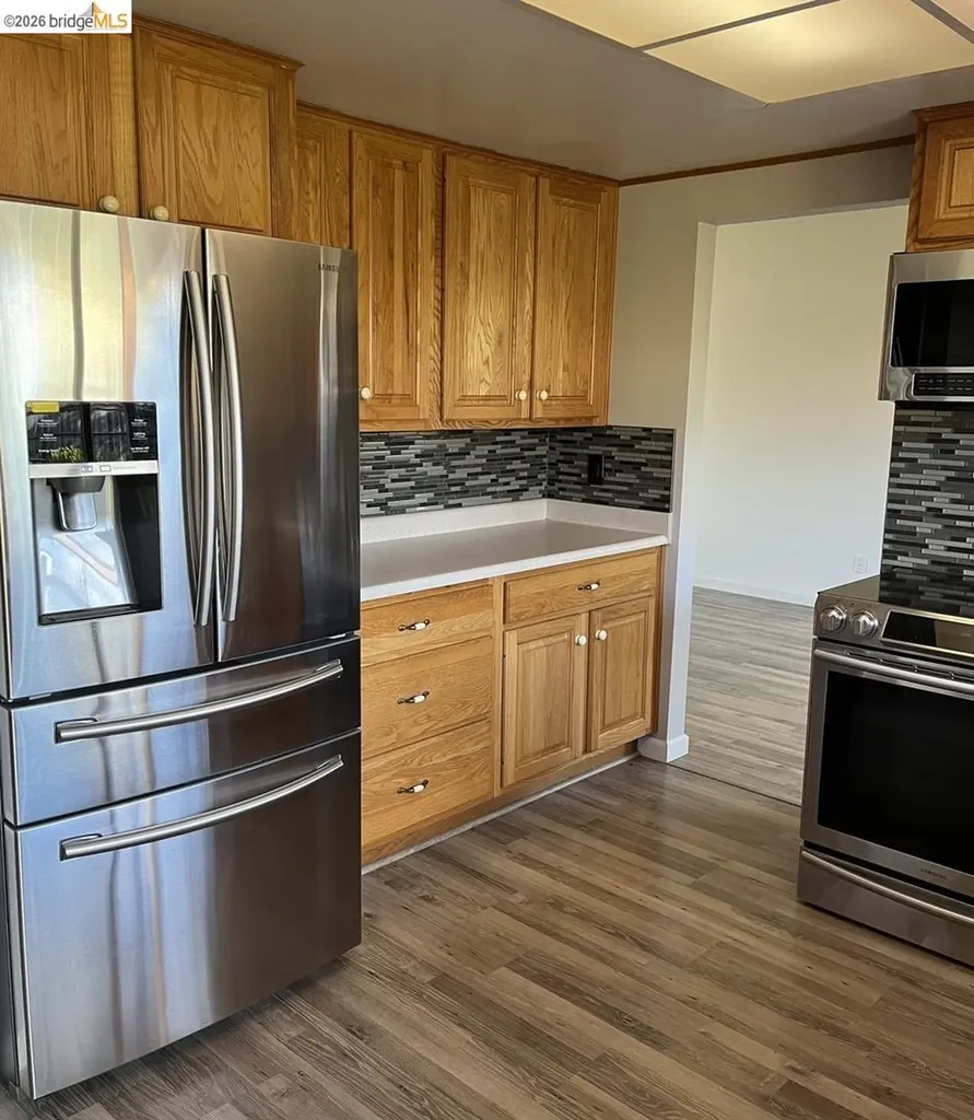 1672 San Vicente Avenue Napa CA 94558