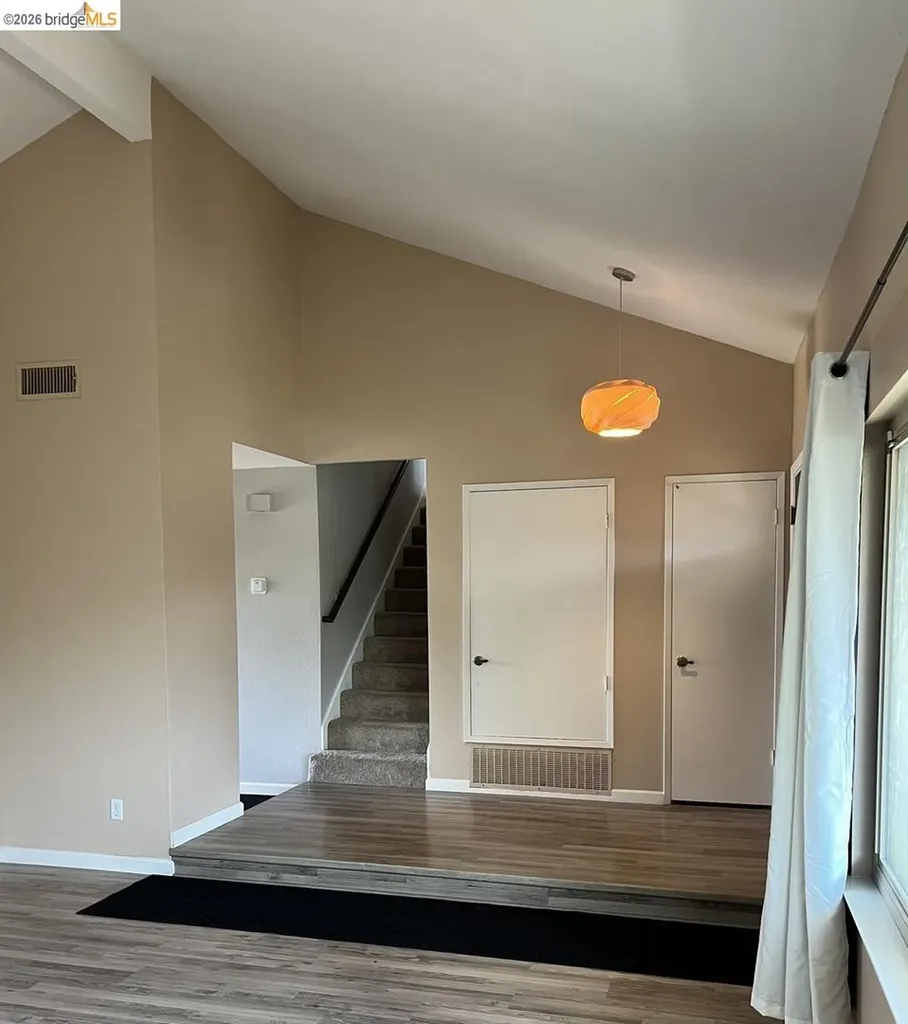 1672 San Vicente Avenue Napa CA 94558