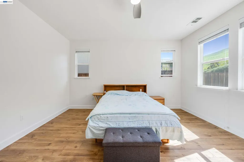 2904 Hanauma Bay Drive Pittsburg CA 94565