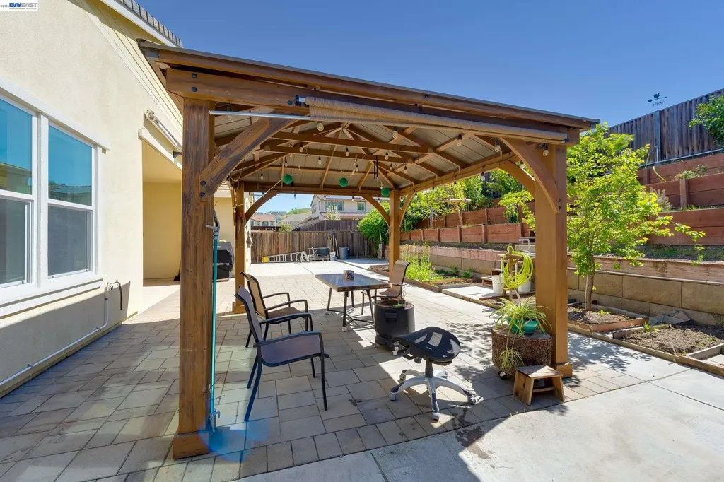 2904 Hanauma Bay Drive Pittsburg CA 94565