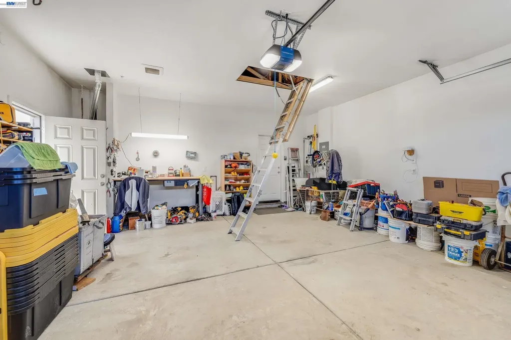 2904 Hanauma Bay Drive Pittsburg CA 94565