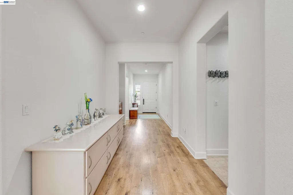 2904 Hanauma Bay Drive Pittsburg CA 94565