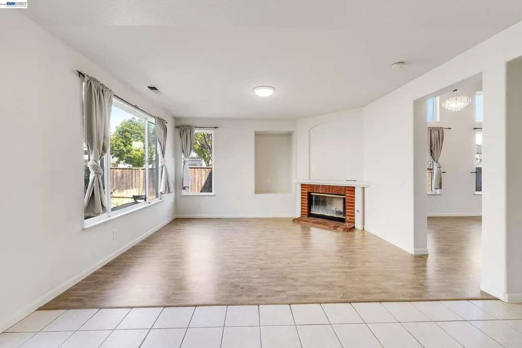 2295 Regatta Way San Leandro CA 94579
