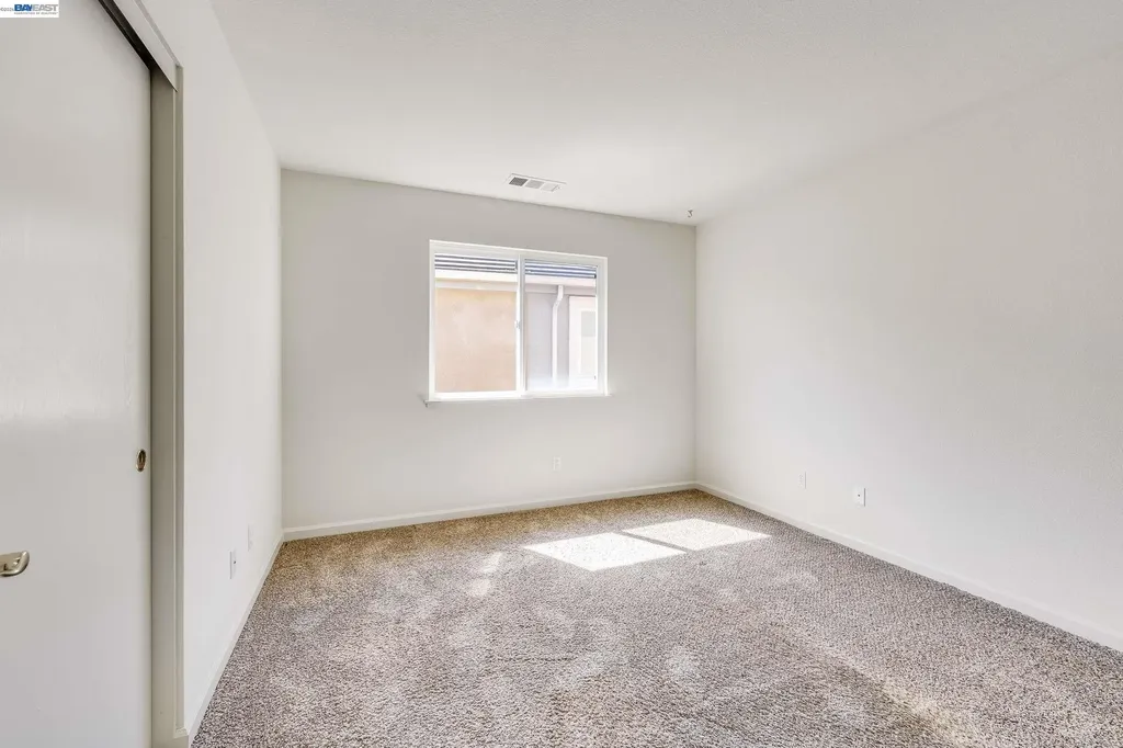 2295 Regatta Way San Leandro CA 94579
