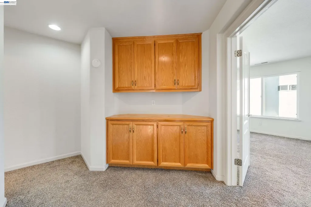 2295 Regatta Way San Leandro CA 94579
