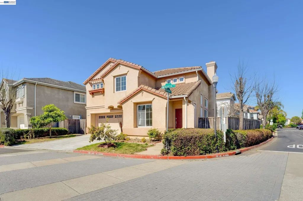 2295 Regatta Way San Leandro CA 94579