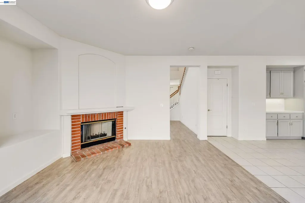 2295 Regatta Way San Leandro CA 94579