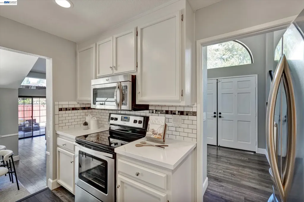 4374 Valley Avenue Pleasanton CA 94566