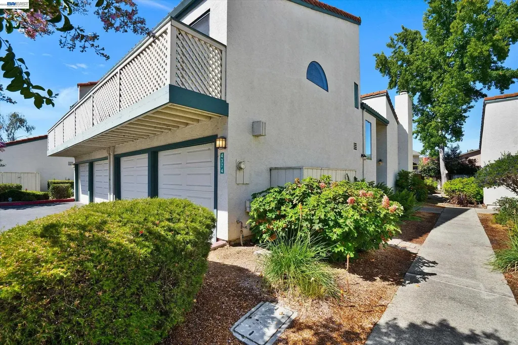 4374 Valley Avenue Pleasanton CA 94566