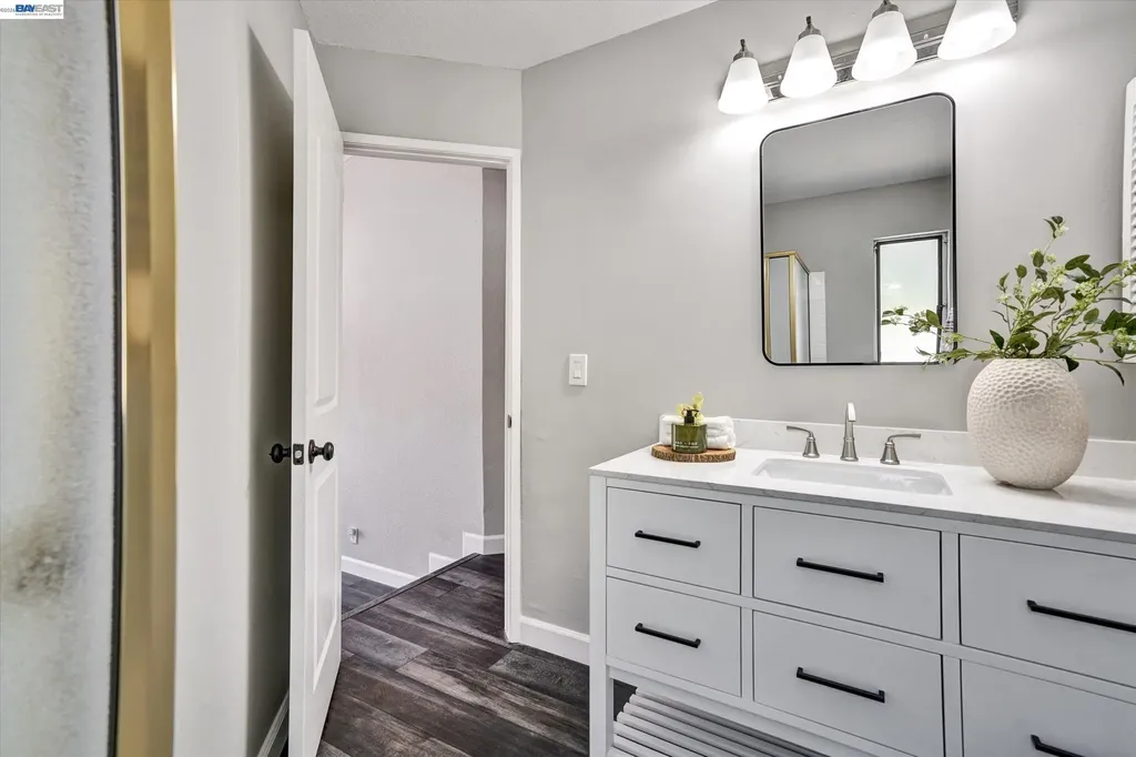 4374 Valley Avenue Pleasanton CA 94566