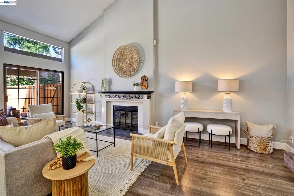 4374 Valley Avenue Pleasanton CA 94566