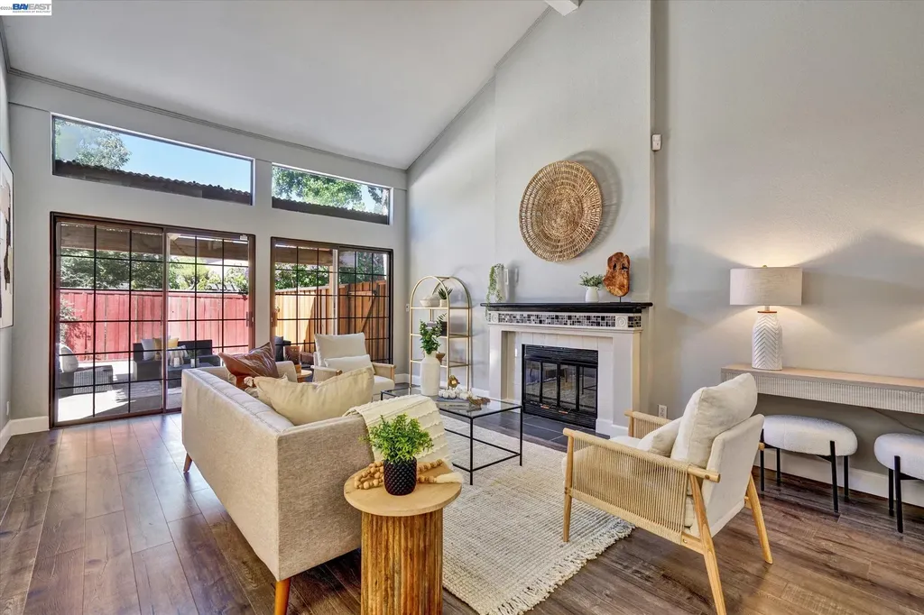 4374 Valley Avenue Pleasanton CA 94566