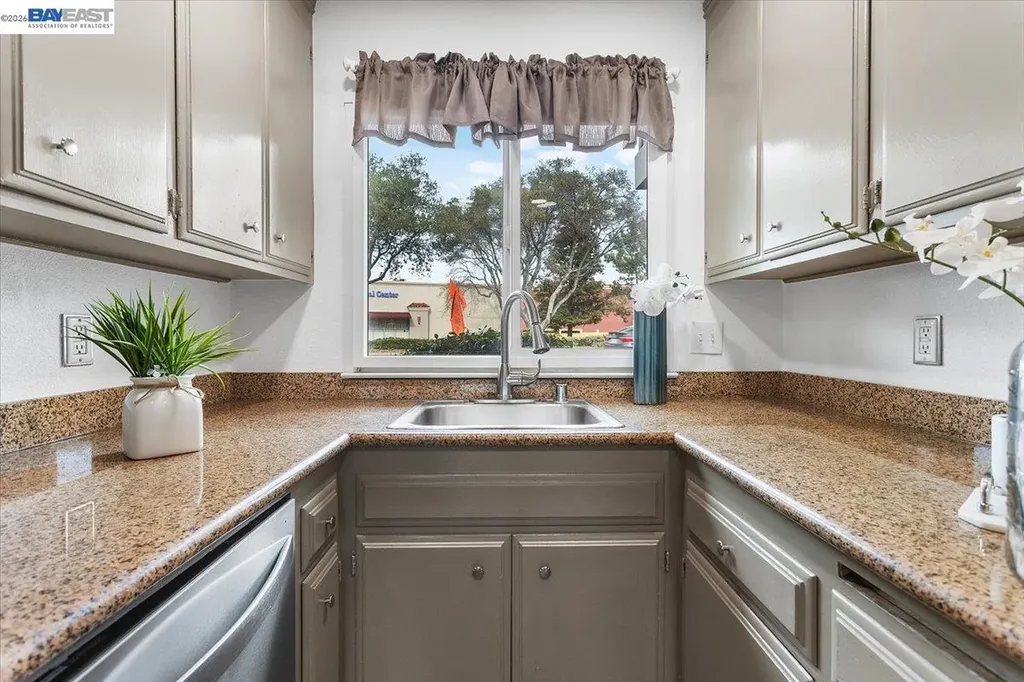 31131 Alvarado Niles Road Union City CA 94587