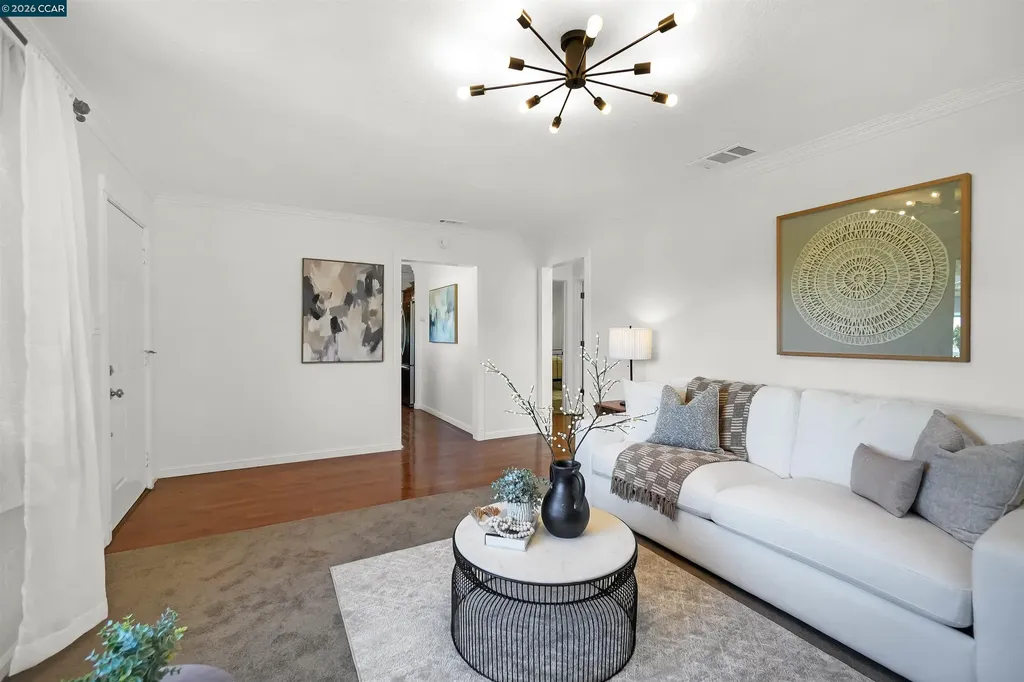 3121 Pine Street Martinez CA 94553