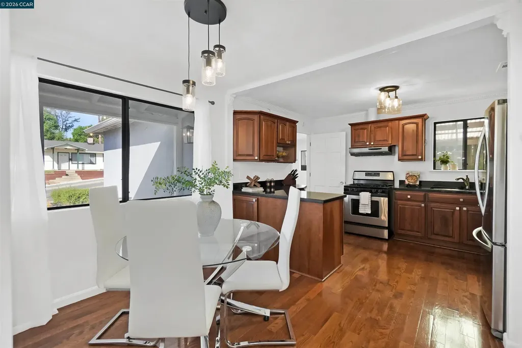 3121 Pine Street Martinez CA 94553