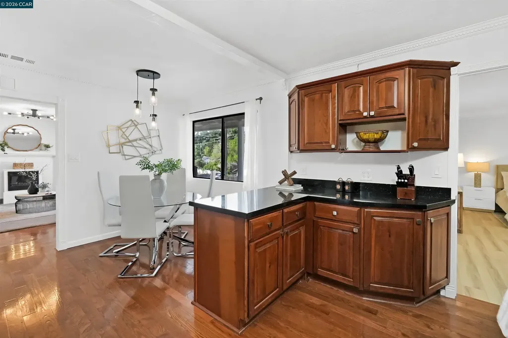 3121 Pine Street Martinez CA 94553