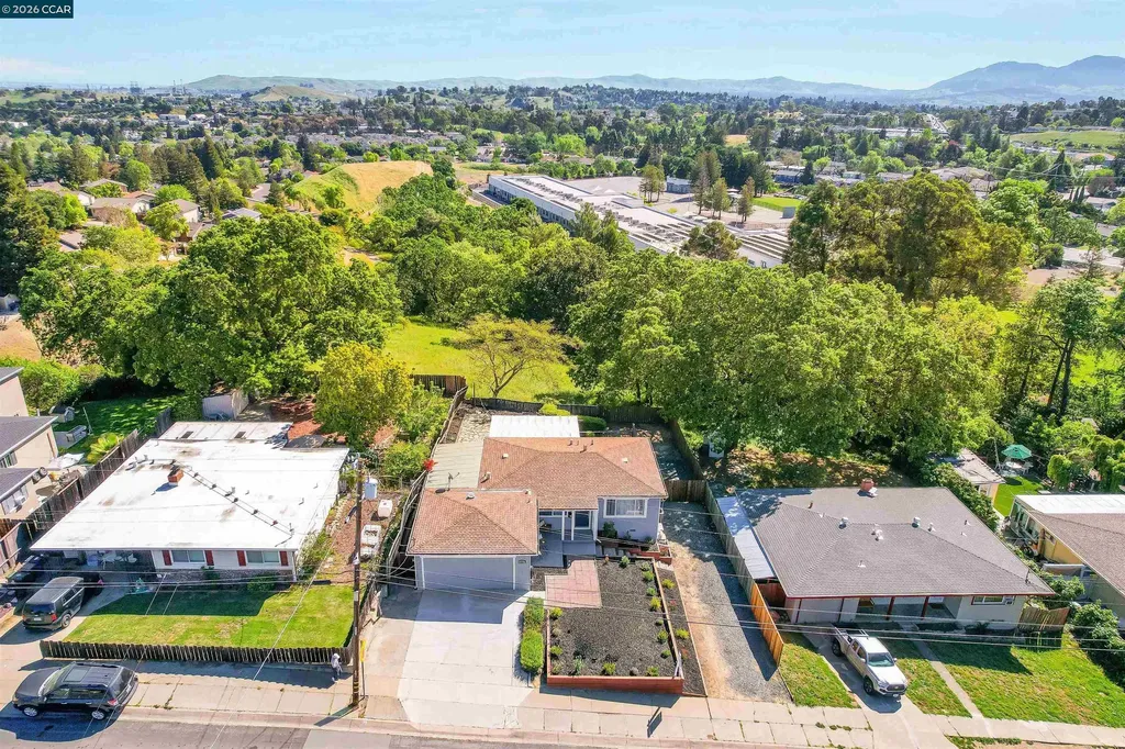 3121 Pine Street Martinez CA 94553