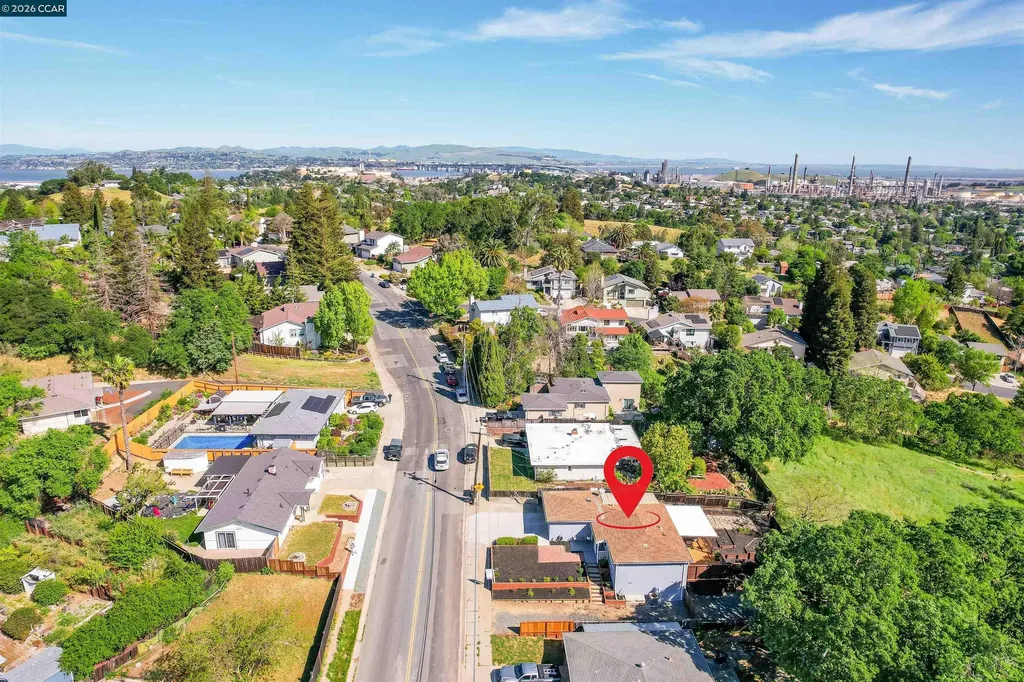 3121 Pine Street Martinez CA 94553