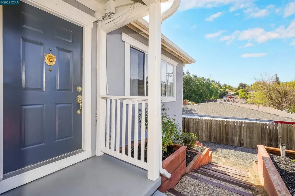 3121 Pine Street Martinez CA 94553