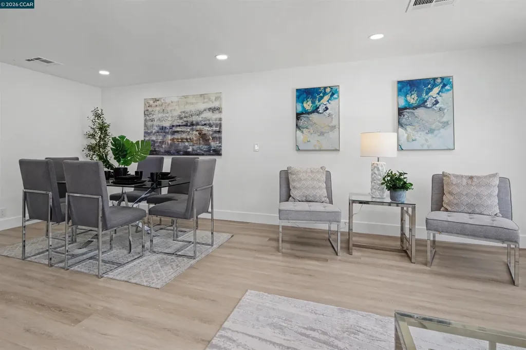 301 Avenida Flores Pacheco CA 94553