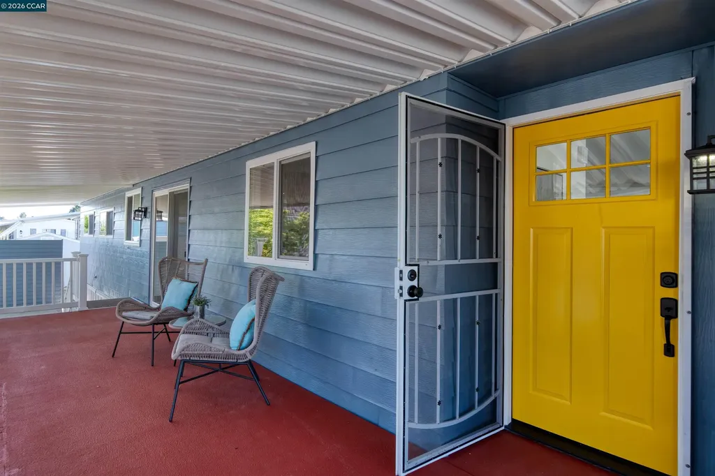 301 Avenida Flores Pacheco CA 94553