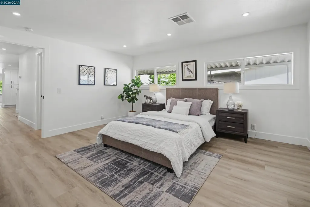 301 Avenida Flores Pacheco CA 94553
