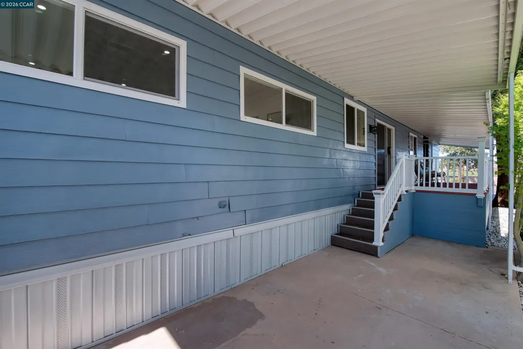 301 Avenida Flores Pacheco CA 94553