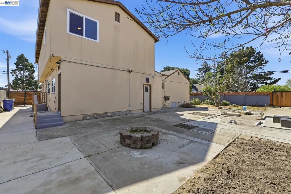 2491 Avenue 133rd San Leandro CA 94577