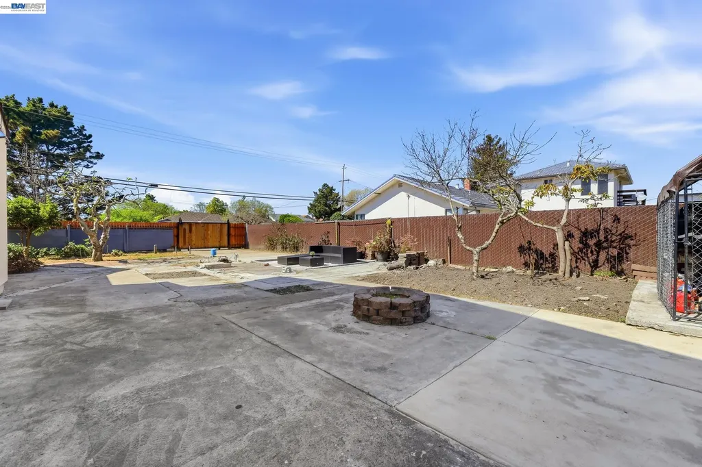 2491 Avenue 133rd San Leandro CA 94577