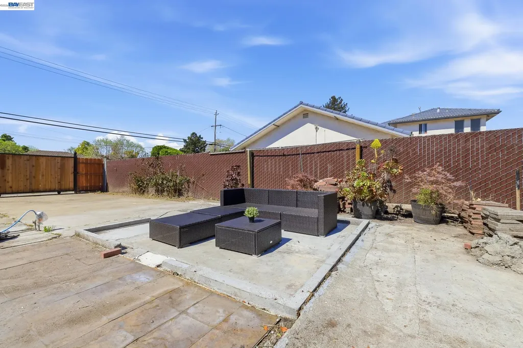 2491 Avenue 133rd San Leandro CA 94577