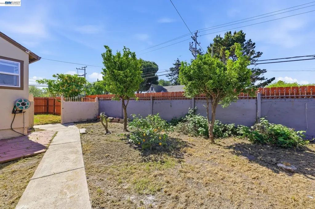 2491 Avenue 133rd San Leandro CA 94577