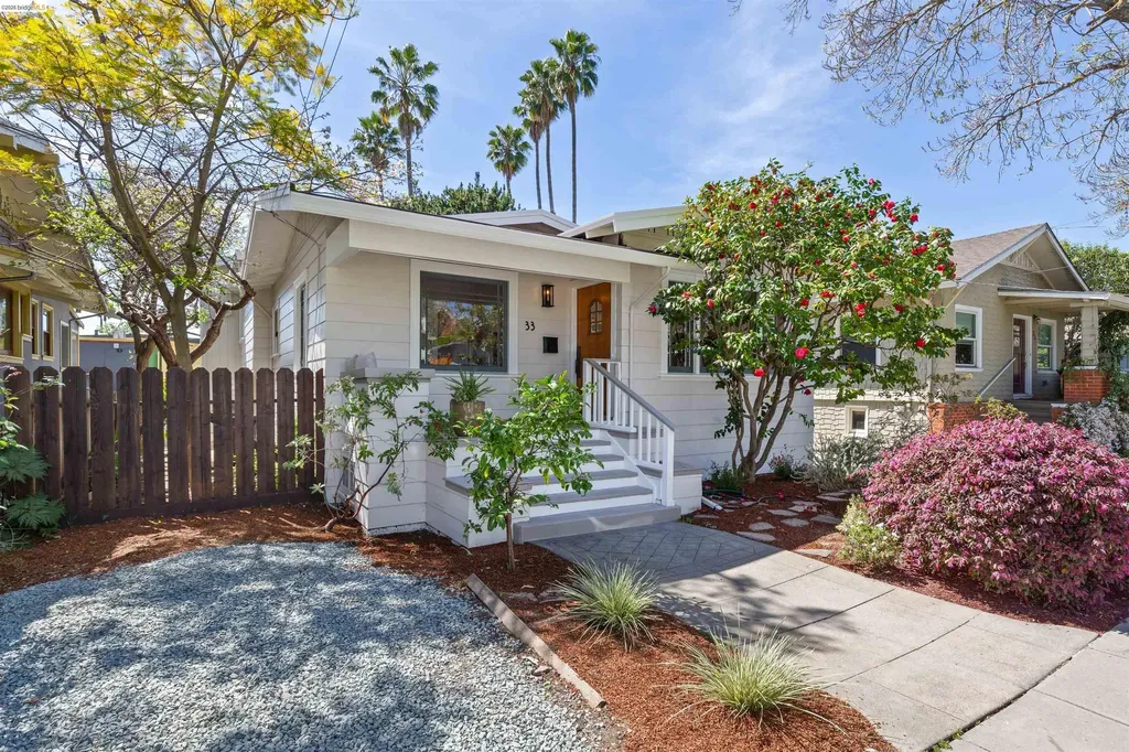 33 Ramona Avenue Oakland CA 94611