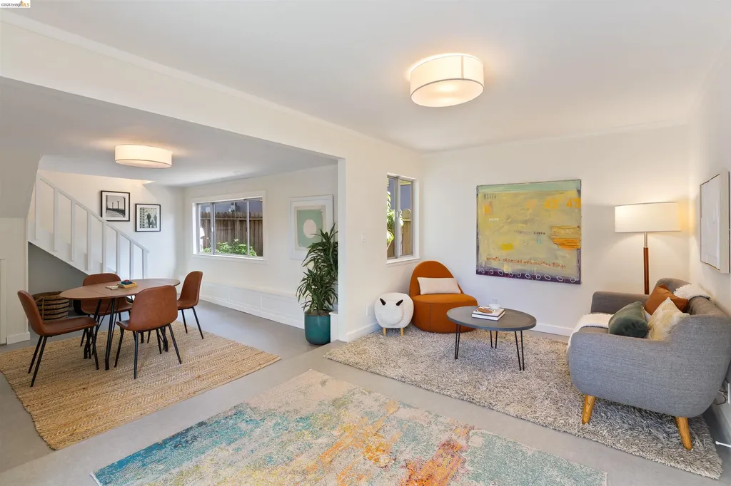 33 Ramona Avenue Oakland CA 94611