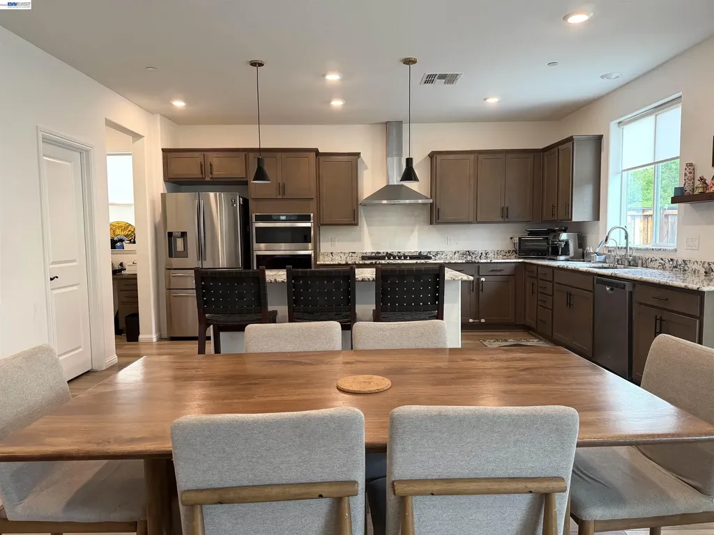 204 Wooley Creek Way Brentwood CA 94513